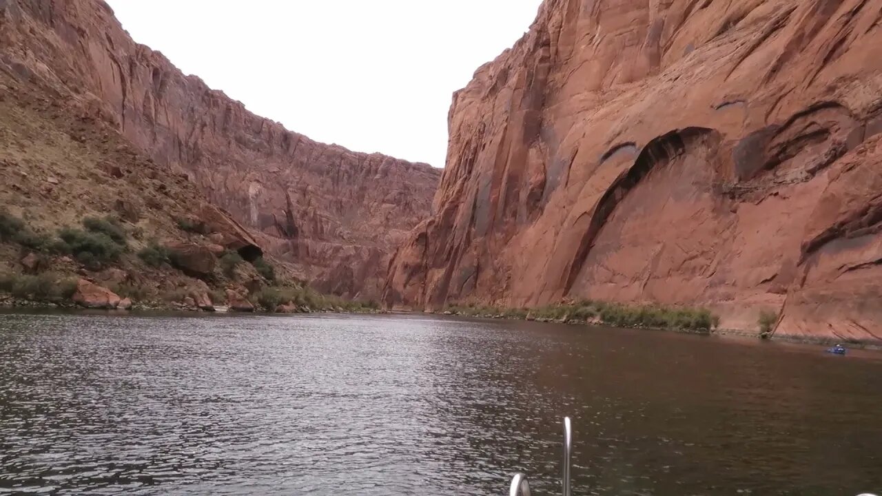 COLORADO RIVER RAFT TRIP PAGE TO LEE'S FERRY