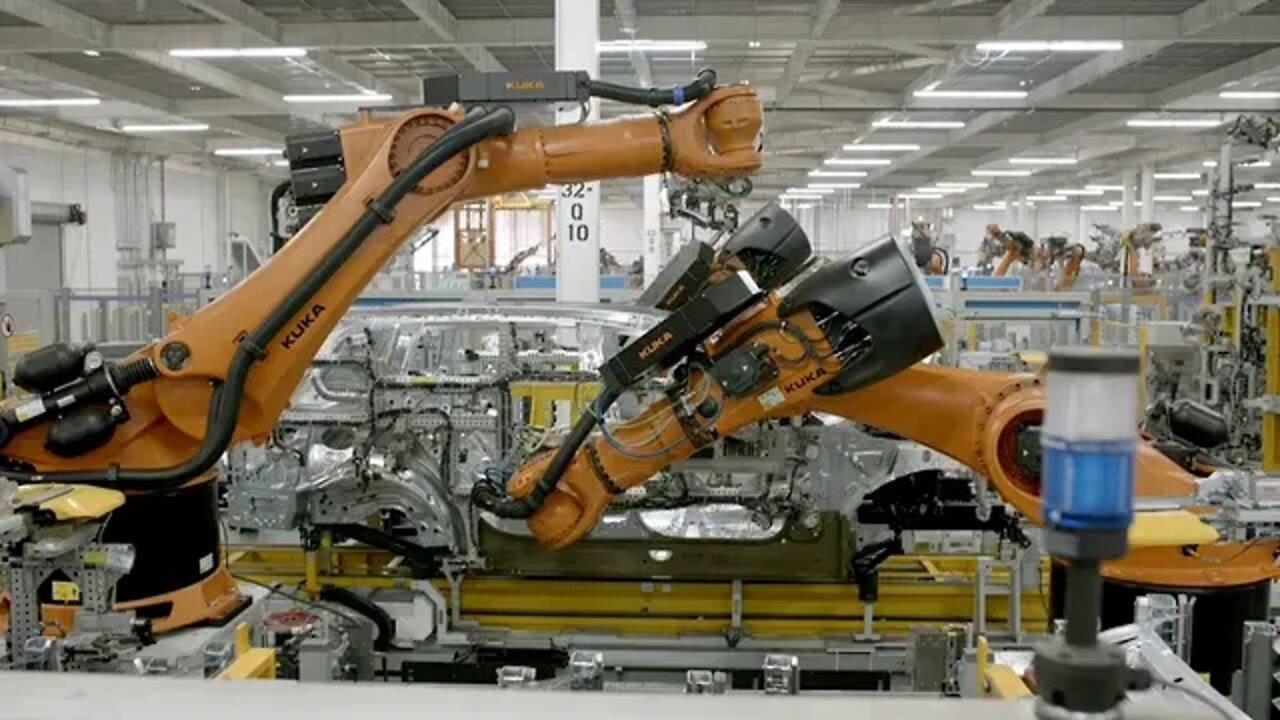 2021 BMW X7 (How It's Made)