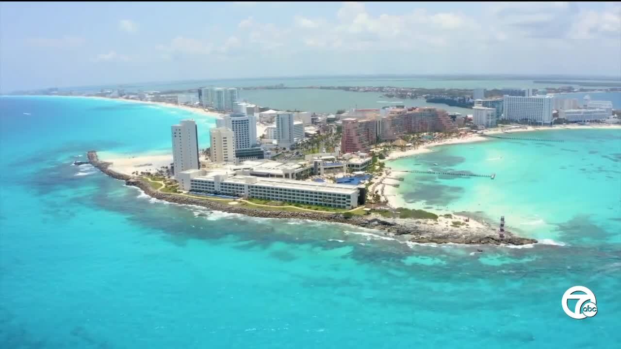 US issues travel advisory for Cancun after disputes between Uber, taxi drivers