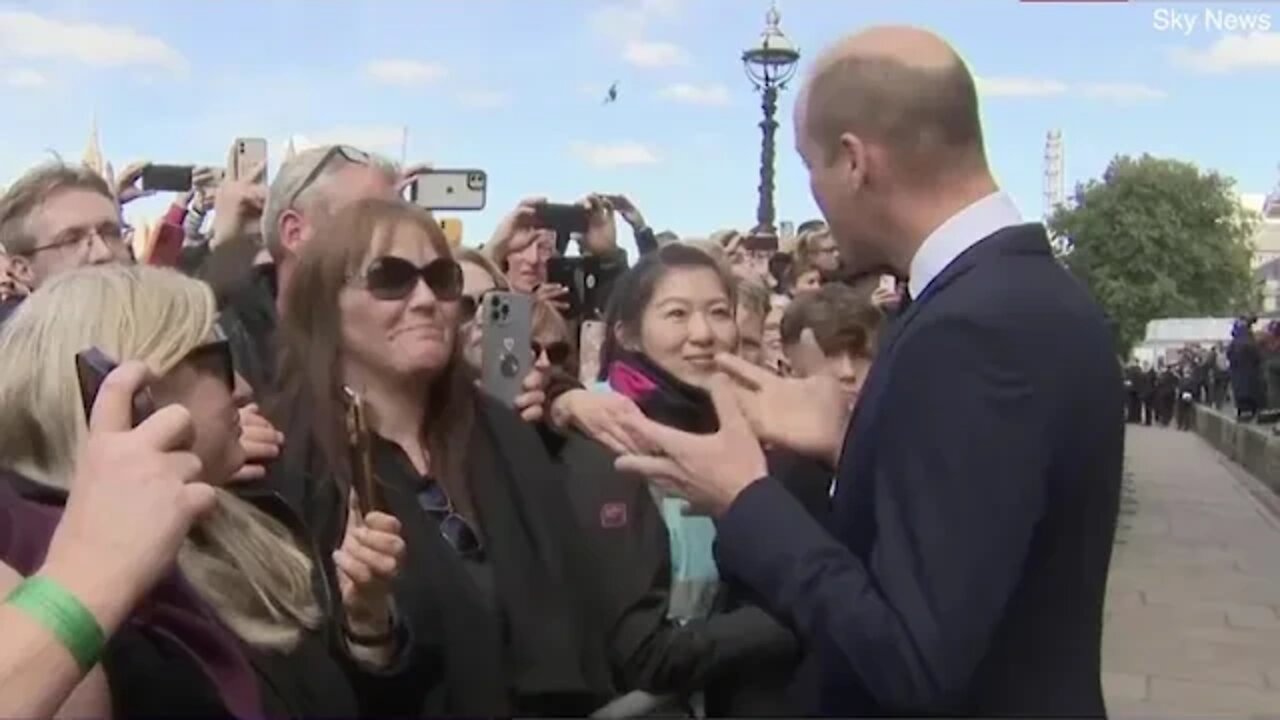 The Queen wouldn't 'believe' the queue says Prince William