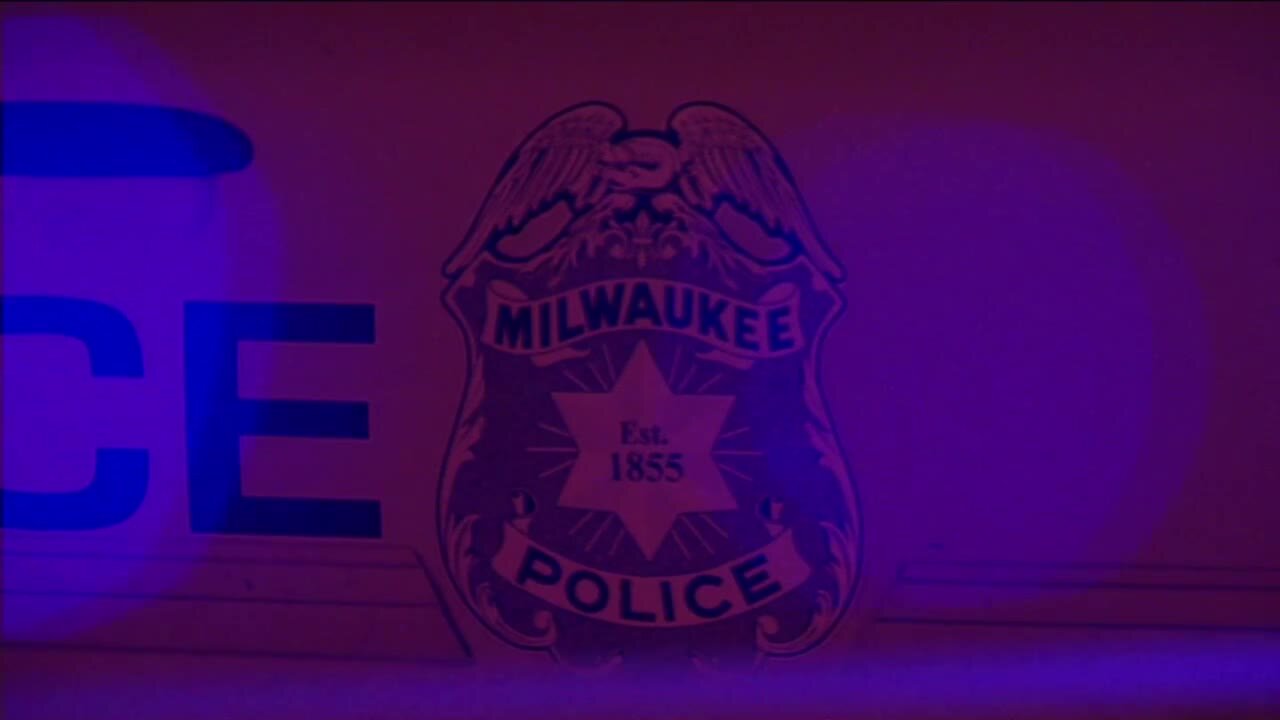 Milwaukee hopes to hire overnight social workers to respond to mental health crises
