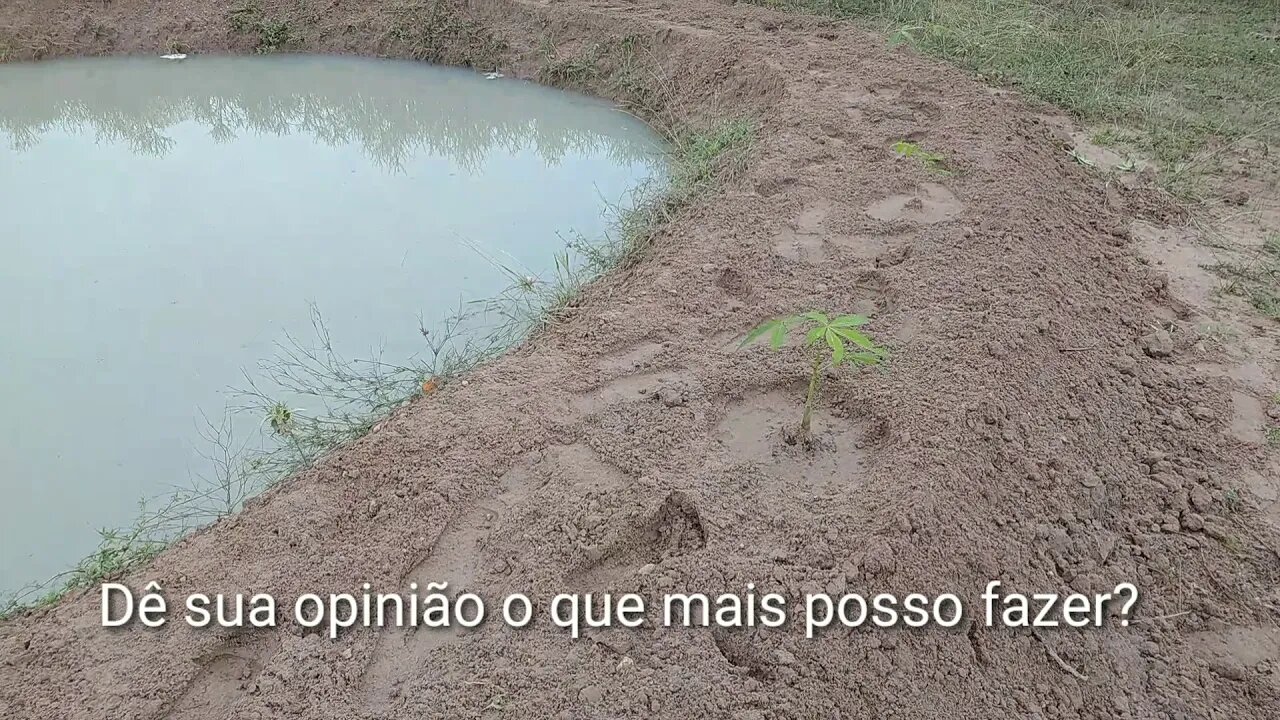 Lago ornamental em Construção