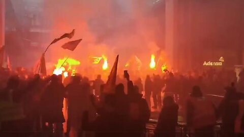 Watch: PROTESTERS STORM BLACKROCK’S PARIS OFFICE HOLDING RED FLARES AND FIRING SMOKE BOMBS