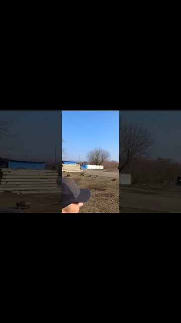 🇷🇺🇺🇦 Russian Ka-52 Attack Helicopters, Also Known As The "Alligator" Flying By At Low Altitude!