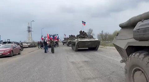 Ukrainian people happy to see Russian forces enter Donetsk