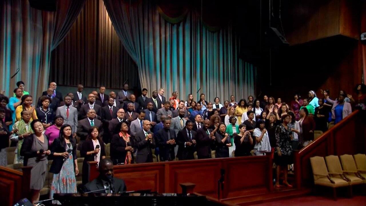 "Agnus Dei" sung by the Times Square Church Choir