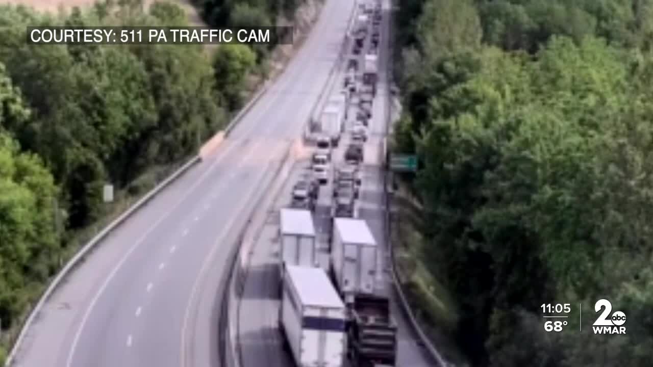 Man flees traffic stop in PA, causes afternoon closures on I-83