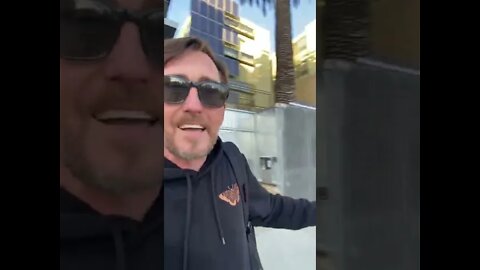 Cops kidnap Woman In Middle Of Day Downtown Santa Monica