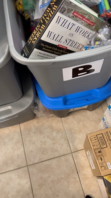 Knowledgable books are often good sellers #resellercommunity