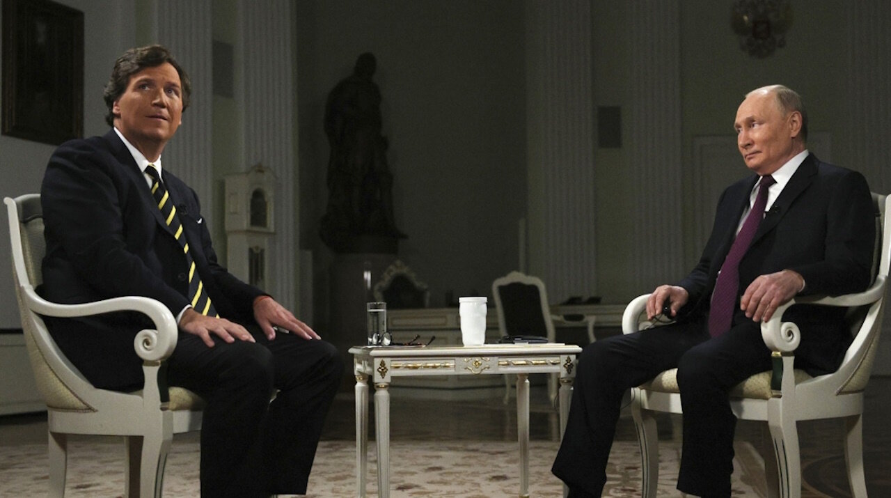 TUCKER INTERVISTA PUTIN