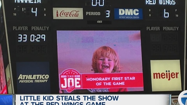 Little kid steals the show at the Red Wings game, becomes overnight star