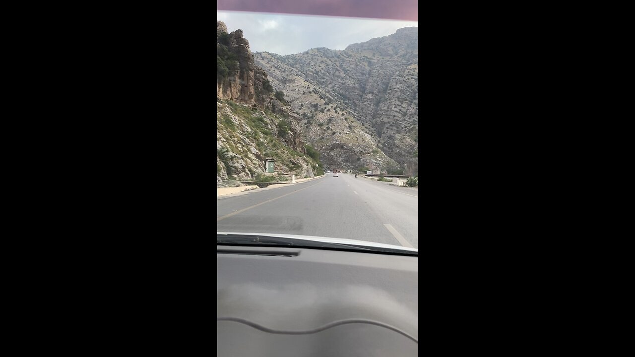 Road view | Afghanistan & pakistan border