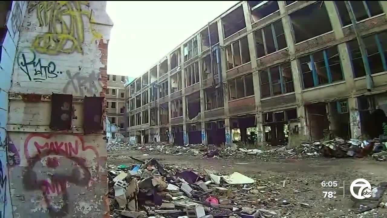 Detroit's abandoned Packard Plant recommended for emergency demolition