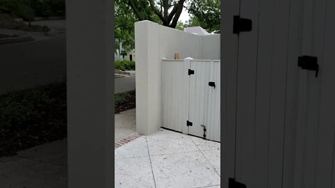 51 Joggling from the driveway and parking side