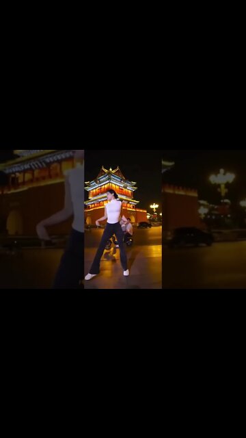 Check Out This Chinese Girl on the Streets of China