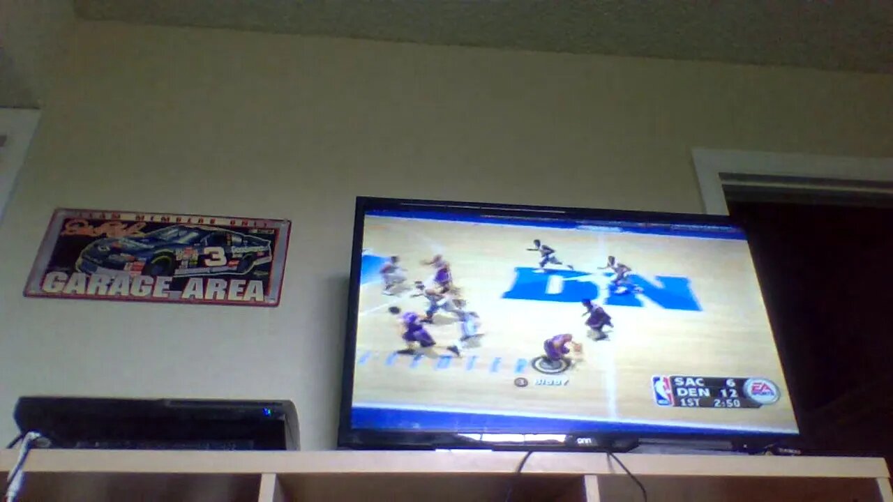 NBA Live 2004 Nuggets Custom Season Game 1:Sacremento @ Denver