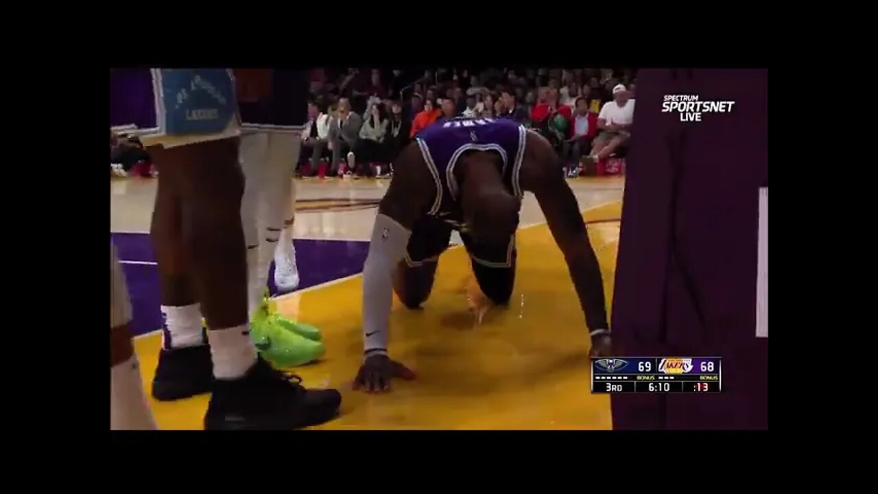 Lebron James was Smacked by Brandon Ingram with a Will Smith Slap!