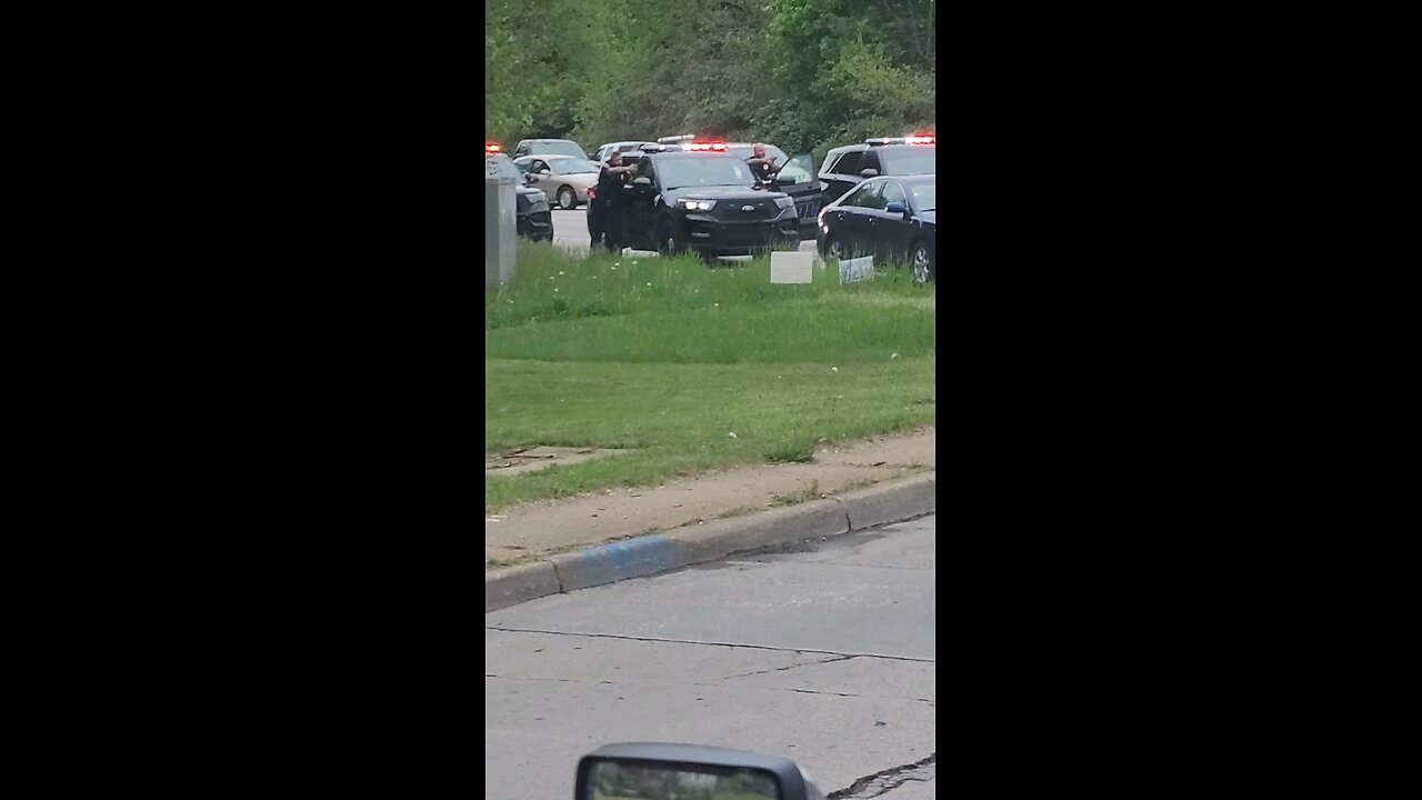 Police chase ends in arrest