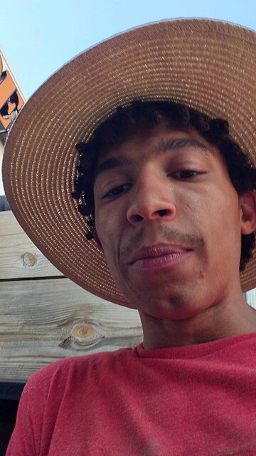 look at the lighting