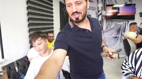 Sile Frizeru' si lantu' de la pantofi