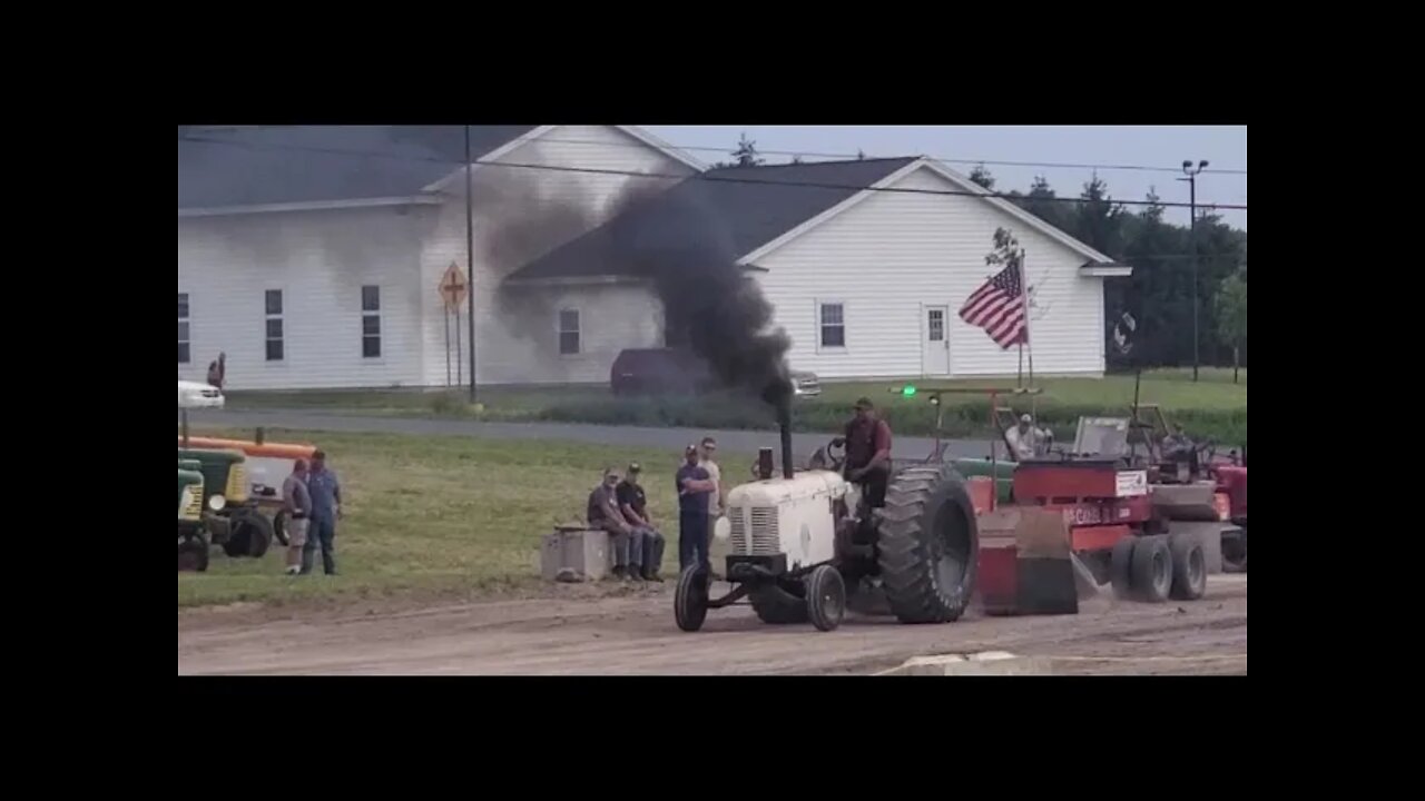 Tractor pull in Pompey NY