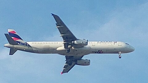 Airbus A321 PT-MXE coming from Guarulhos to Fortaleza