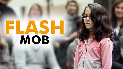 AMAZING - Flash Mob - Started by one little girl - Ode to Joy