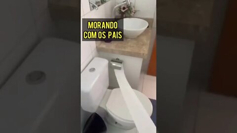 DURA REALIDADE MORANDO COM OS PAIS VS MORANDO SOZINHO #viral #shorts #memes