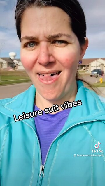 #leisuresuit 😲🤔 #tamararoseblodgett