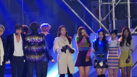 Red Velvet 전출연진 Fancam, shivering from cold, New Year Countdown