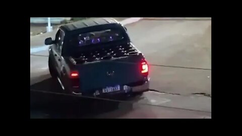 Amarok EstiloDUB - Desfilando