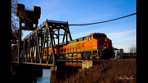 FIVE Train Action over Railroad Bridge in Prescott, WI - St. Croix Subdivision