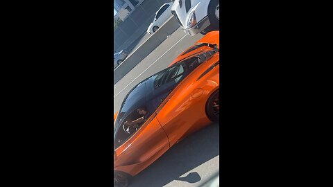 MCLEARN supercar
