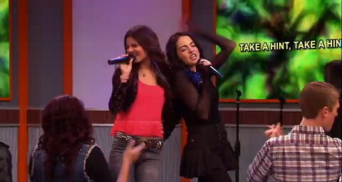 Victorious cast-take a hint.Victoria justice &Elizabeth gillies(4K 60fps)