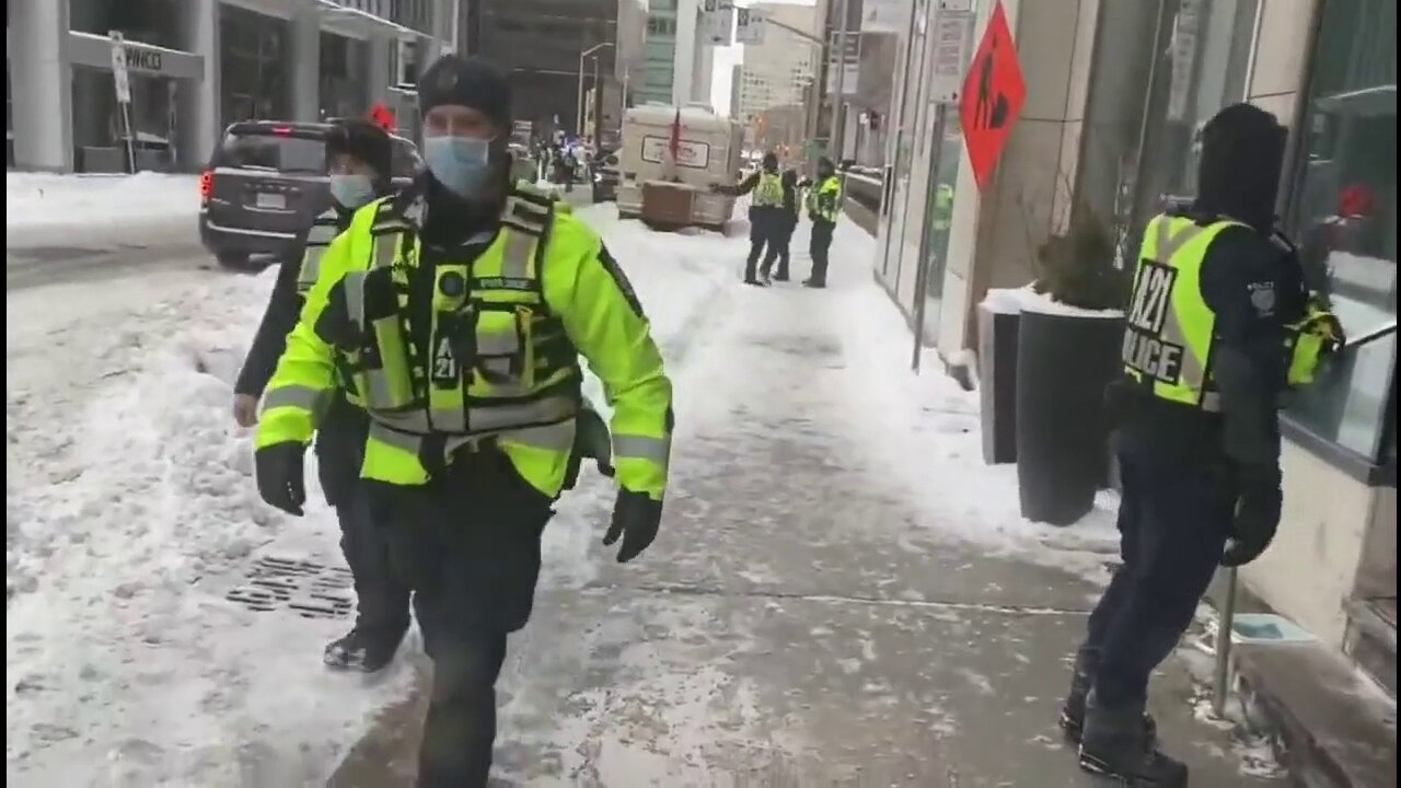 What the fck kind of men do this? Ottawa Canadian Police being brutal to Elderly 🤣😂