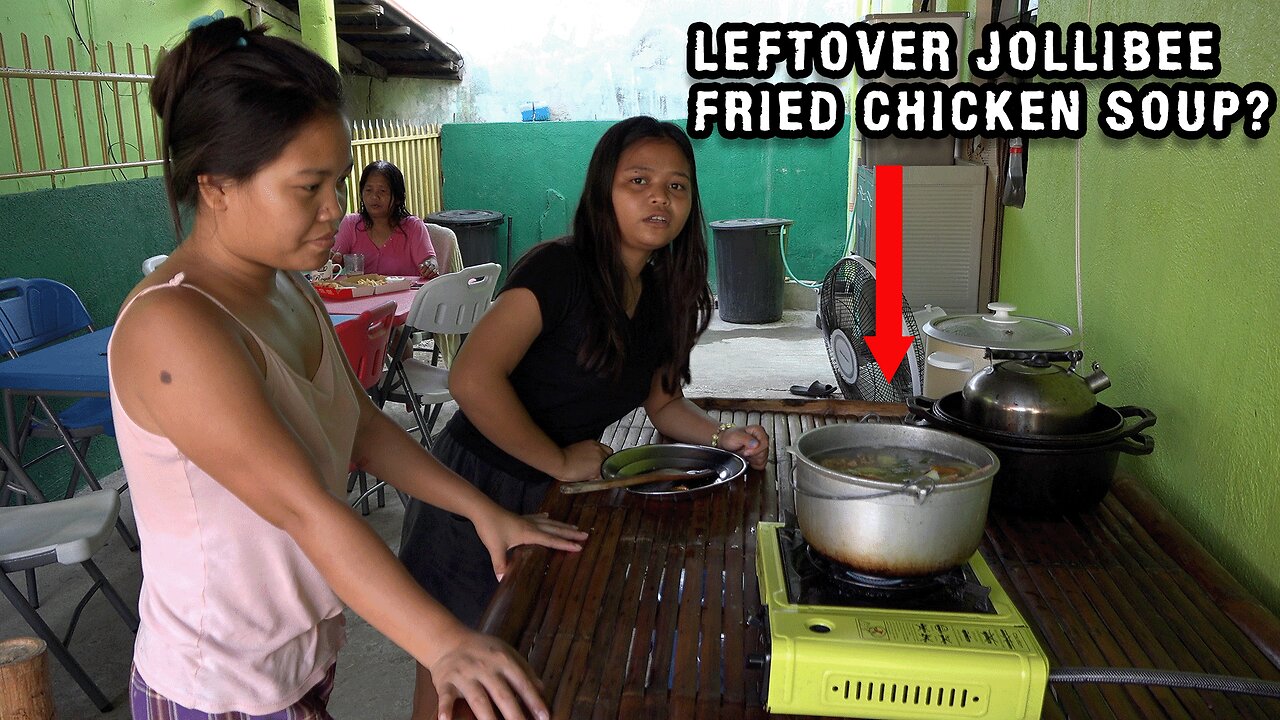 Philippines Lifestyle - Filipinas Cook LEFTOVER Jollibee Fried Chicken Soup?