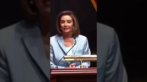 Nancy Pelosi: "Slava Ukraina!"