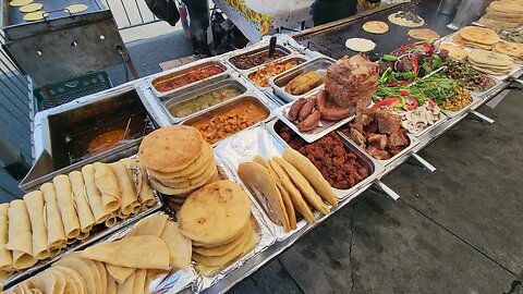 Street Food at Party District in Downtown Los Angeles 😋 Let's Eat. #downtownla #foodie #streetfood