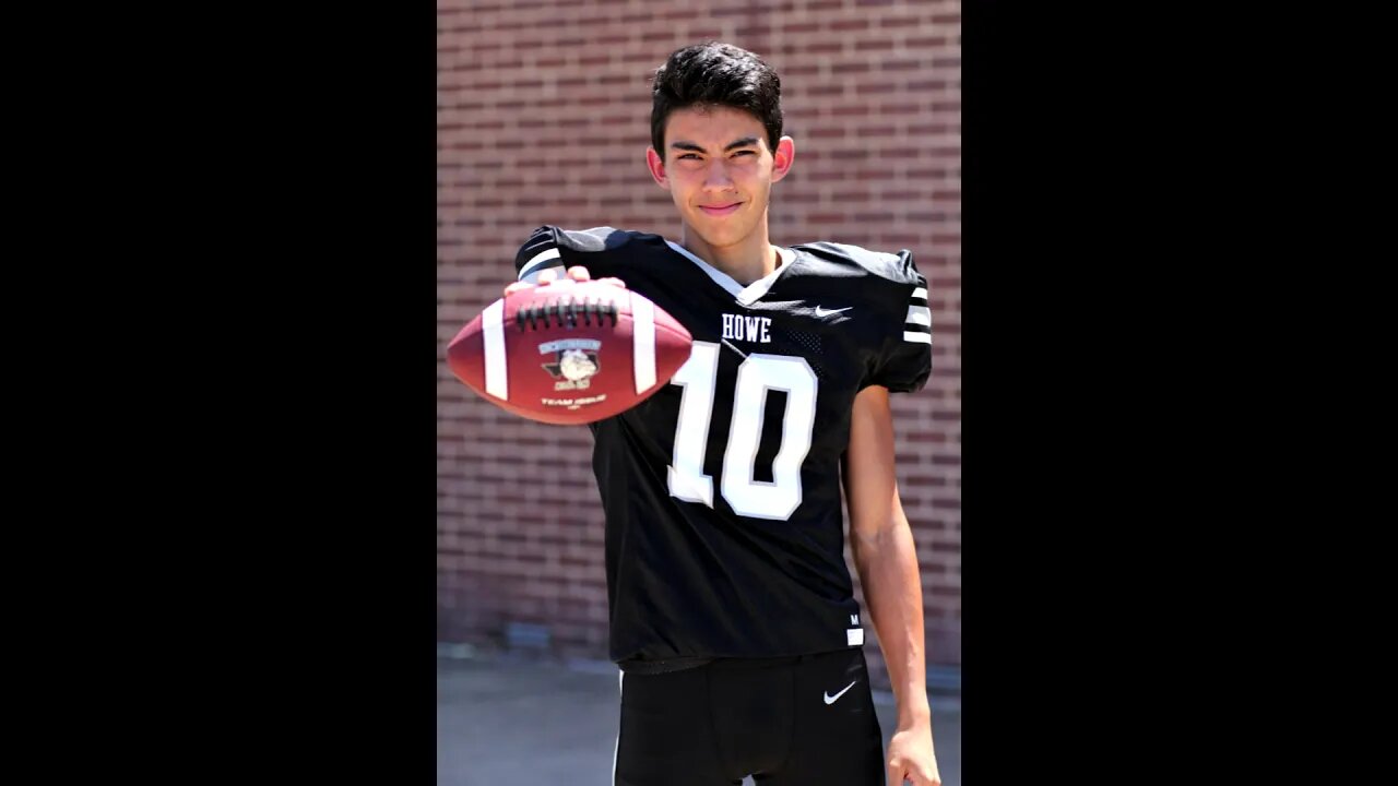 Howe Bulldogs Senior Spotlight with Brian Flores, 10/11/2019