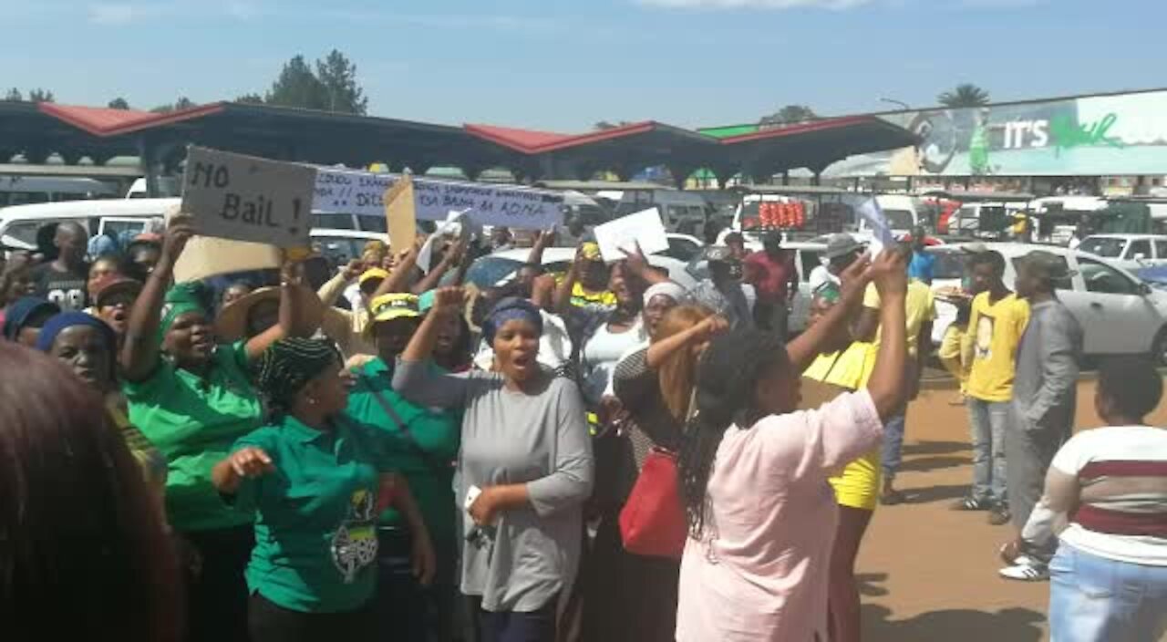 ANCWL members protests outside court ahead of Vlakfontein murder suspects appearance (ZvY)