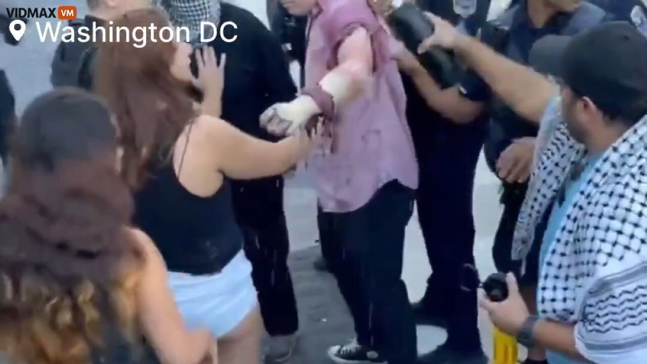 Oh Look, A Liberal Set Himself On Fire In D.C. For Hamas