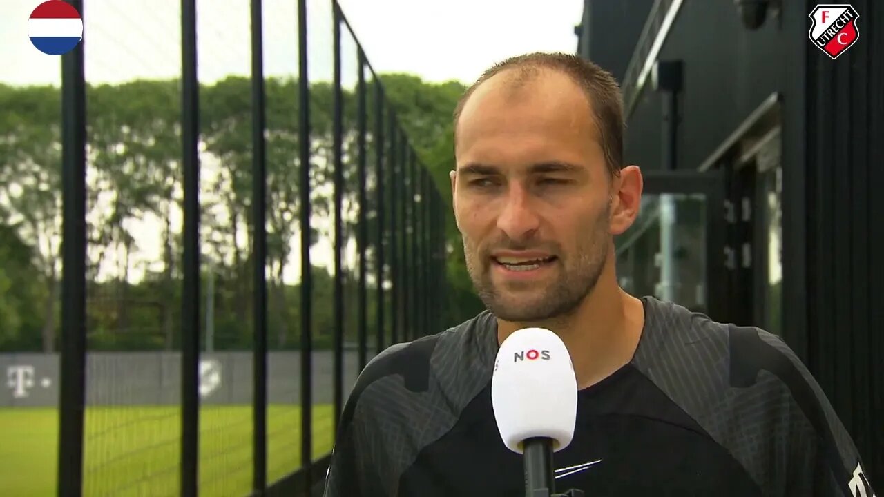 Bas Dost komt niet naar FC Utrecht op z'n 33ste om ff af te bouwen: "Ik wil de goaltune vaak horen"