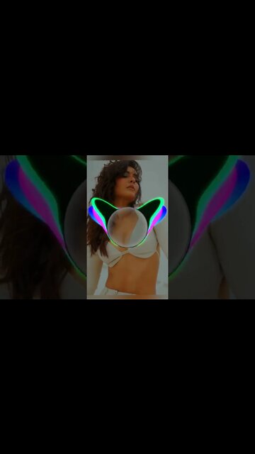 Kya Cheez ho tum khud tumhe malum nahi hai... |