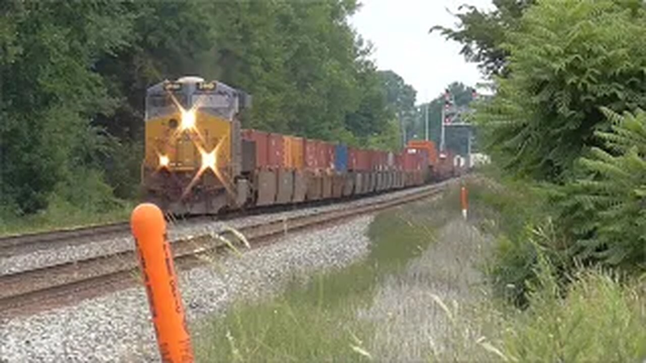 CSX I137 Intermodal Train from Sterling, Ohio July 16, 2022