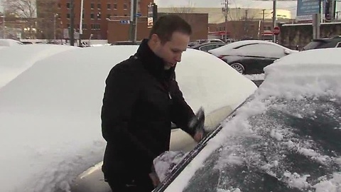 Neighbors help neighbors during winter weather