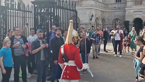 Jump and run #horseguardsparade