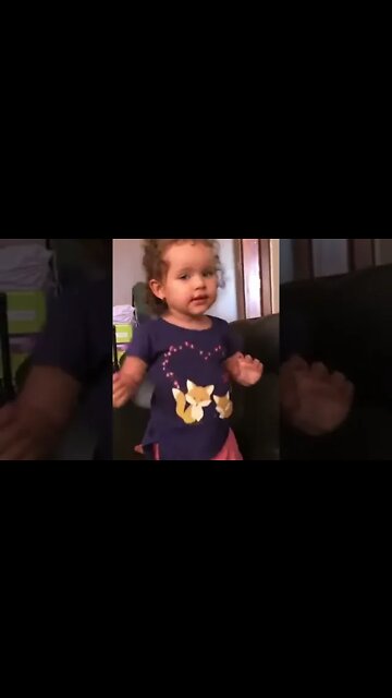 EU AMO DANÇAR , LIGOU A MUSICA ELA DANÇA #viral #dancinha #shorts