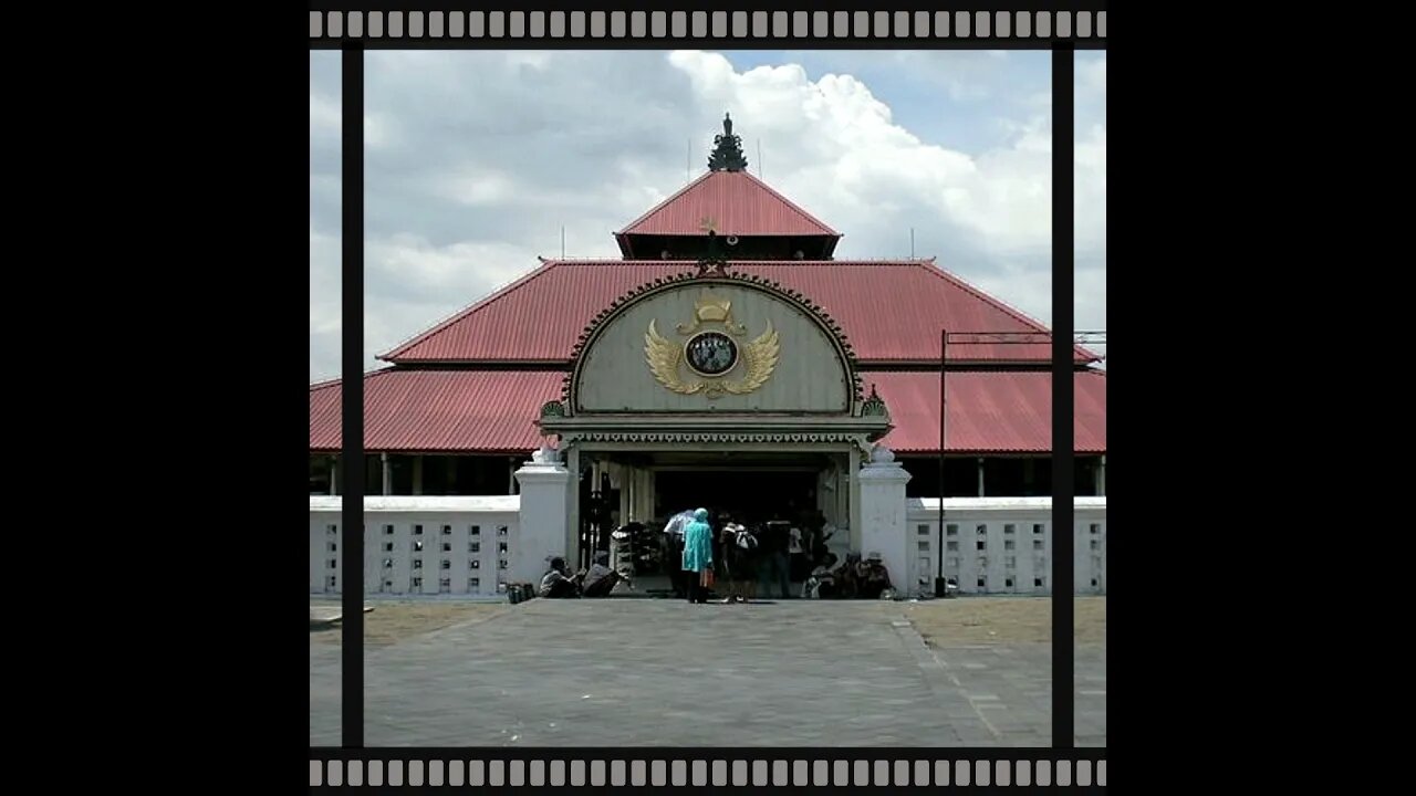 Peninggalan Sejarah Islam di Indonesia - Masjid Gedhe Kauman