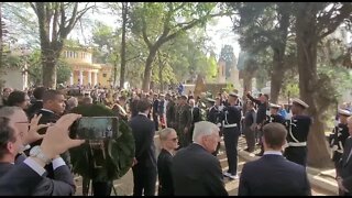 Corpo do príncipe Dom Luiz de Orleans e Bragança sendo Sepultado no cemitério da consolação SP