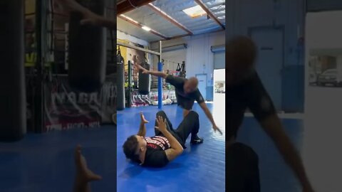 Cartwheel Guard Pass to Armbar